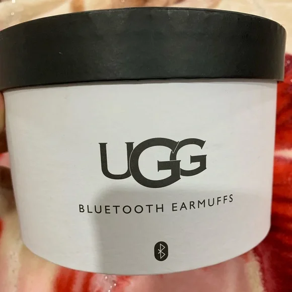 UGGS grey Bluetooth ear muffs